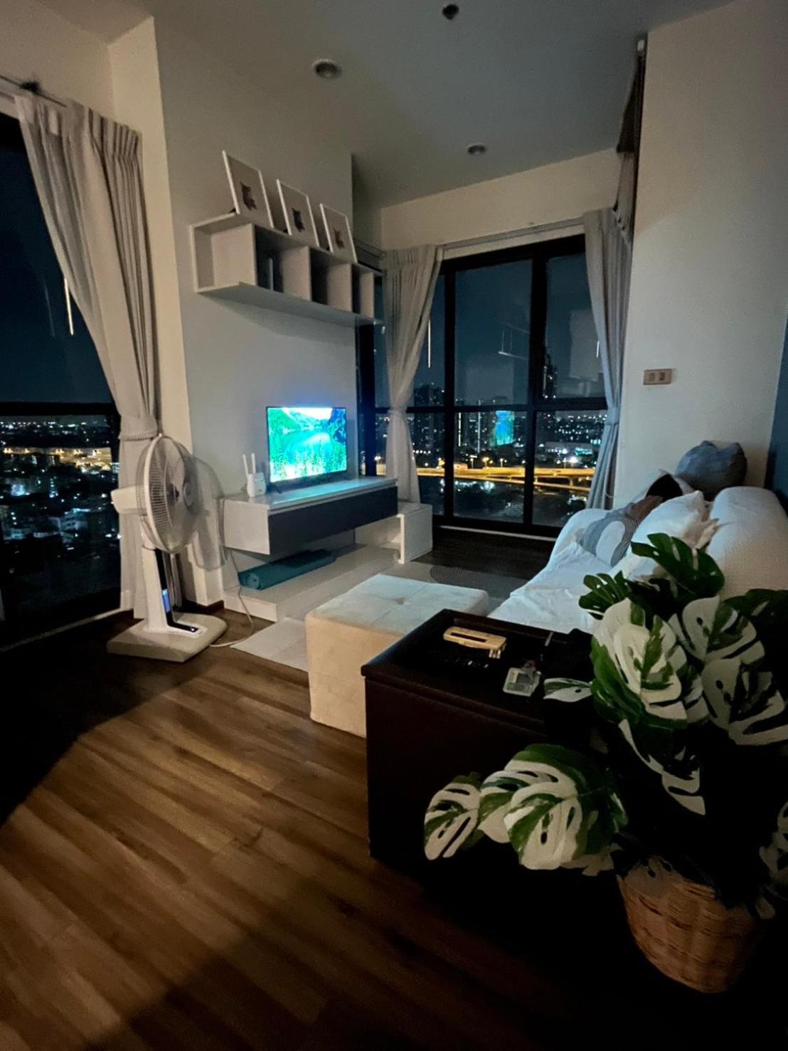 Apartment Next To Phrakanong Bts Wyne Sukhumvit Banguecoque Exterior foto